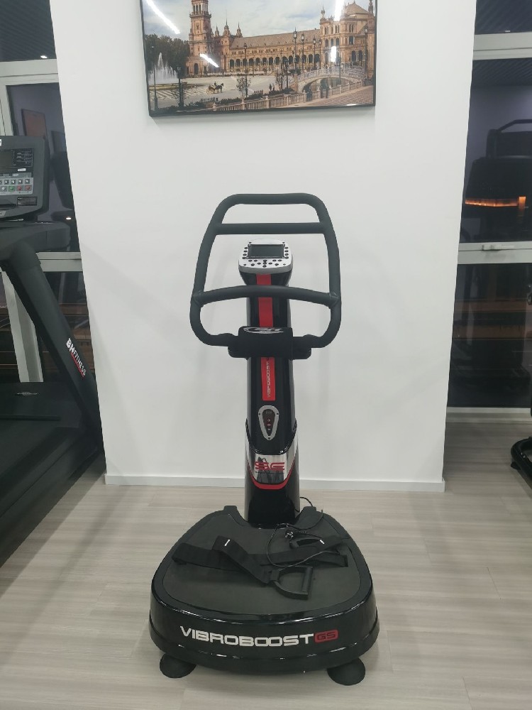五星级酒店健身房器材配置需兼顾功能性、性与空间适配性